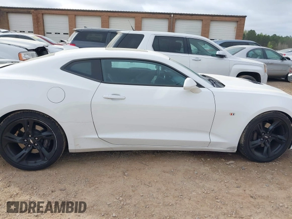 2019 Chevrolet Camaro 2SS with VIN 1G1FH1R79K0138141, listed as a IAAI auction lot 41957998 with 98,283 mi miles and . Bid and sale history available at DreamBid. Image 13.
