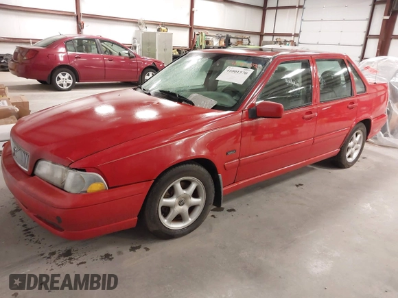 1998 Volvo S70 z VIN YV1LS5584W1498834, wystawiony jako IAAI lot #41801570 z przebiegiem 160 565 mil mil oraz . Historia ofert i sprzedaży dostępna na DreamBid. Obrazek 2.