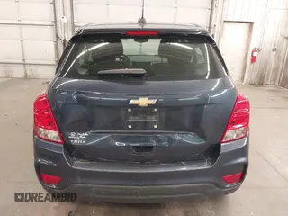 2018 Chevrolet Trax LS with VIN 3GNCJKSBXJL400731, listed as a IAAI auction lot 41827568 with 101,605 mi miles. Bid and sale history available at carsss.com. Image 17.