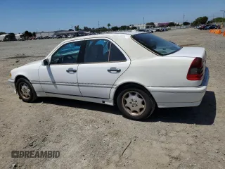 2000 Mercedes-Benz C 230/260/280/320 z VIN WDBHA29G4YA860192, wystawiony jako Copart lot #55161175 z przebiegiem 196 961 mil mil oraz Szkoda całkowita • Salvage title. Historia ofert i sprzedaży dostępna na DreamBid. Obrazek 2.