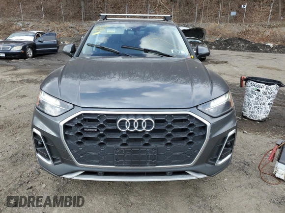 2024 Audi Q5 S line Premium with VIN WA1GAAFY5R2023624, listed as a Copart auction lot 42004095 with 24,041 mi miles and Salvage Title. Bid and sale history available at carsss.com. Image 5.