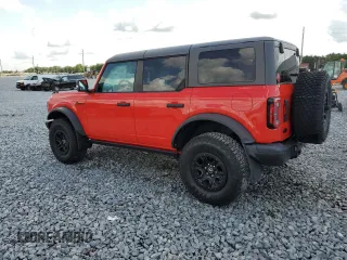 2023 Ford Bronco z VIN 1FMEE5DP4PLB13904, wystawiony jako Copart lot #56490175 z przebiegiem 29 141 mil mil oraz Szkoda całkowita • Salvage title. Historia ofert i sprzedaży dostępna na DreamBid. Obrazek 2.