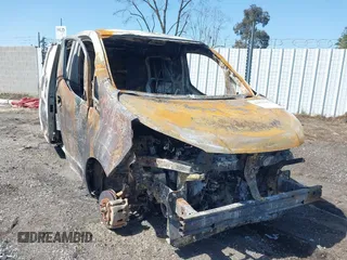 2021 Nissan NV200 S z VIN 3N6CM0KN7MK701124, wystawiony jako IAAI lot #41933332 z przebiegiem Nie podano mil oraz . Historia ofert i sprzedaży dostępna na DreamBid. Obrazek 1.