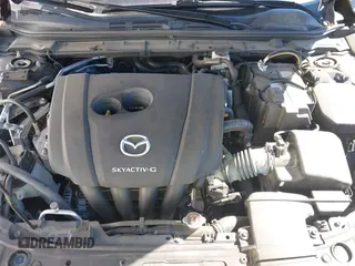 2021 Mazda 3 S z VIN JM1BPAAL4M1333238, wystawiony jako IAAI lot #40532801 z przebiegiem 33 538 mil mil oraz . Historia ofert i sprzedaży dostępna na DreamBid. Obrazek 10.