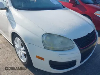 2006 Volkswagen Jetta 1.9L TDI с VIN 3VWST71K86M753562, выставлен на аукционе IAAI как лот 42206104 с пробегом 259 137 миль миль и . История ставок и продаж доступна на DreamBid. Изображение 15.