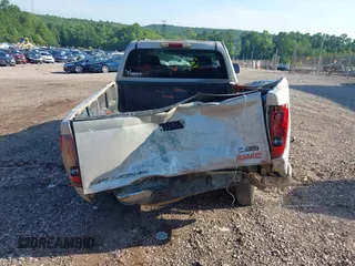 2005 GMC Canyon SLE Z71 with VIN 1GTDS196558220056, listed as a IAAI auction lot 39811631 with 274,702 mi miles. Bid and sale history available at carsss.com. Image 16.