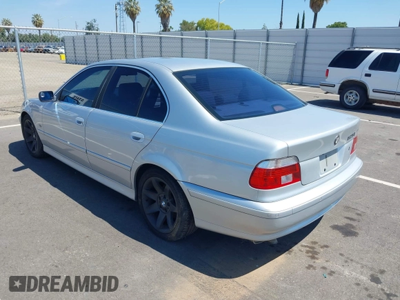 2003 BMW 5 Series 525i z VIN WBADT43403G032776, wystawiony jako IAAI lot #42142615 z przebiegiem Nie podano mil oraz . Historia ofert i sprzedaży dostępna na DreamBid. Obrazek 3.