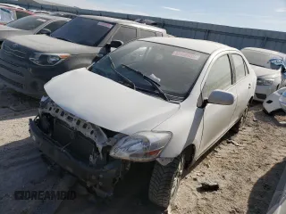 2012 Toyota Yaris z VIN JTDBT4K3XCL027532, wystawiony jako Copart lot #52836935 z przebiegiem Nie podano mil oraz Szkoda całkowita • Salvage title. Historia ofert i sprzedaży dostępna na DreamBid. Obrazek 1.