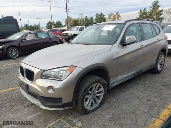 2015 BMW X1 xDrive28i with VIN WBAVL1C55FVY41749, listed as a IAAI auction lot 40977221 with 120,924 mi miles. Bid and sale history available at carsss.com. Image 18.