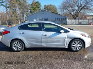 2016 Kia Forte LX with VIN KNAFX4A66G5471080, listed as a IAAI auction lot 41812751 with 57,686 mi miles. Bid and sale history available at carsss.com. Image 13.