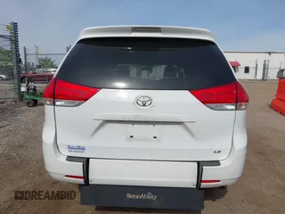 2014 Toyota Sienna LE AAS with VIN 5TDKK3DC0ES439163, listed as a IAAI auction lot 42155274 with Not provided miles and . Bid and sale history available at DreamBid. Image 17.