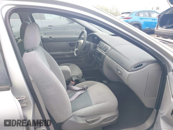 2004 Ford Taurus z VIN 1FAFP52224G180277, wystawiony jako IAAI lot #42091016 z przebiegiem 43 629 mil mil oraz . Historia ofert i sprzedaży dostępna na DreamBid. Obrazek 5.