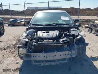 2015 Mazda Mazda6 i Touring with VIN JM1GJ1V55F1190418, listed as a IAAI auction lot 41592049 with 171,946 mi miles. Bid and sale history available at carsss.com. Image 12.