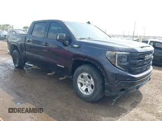 2022 GMC Sierra 1500 Elevation z VIN 3GTUUCET7NG648612, wystawiony jako IAAI lot #42098162 z przebiegiem Nie podano mil oraz . Historia ofert i sprzedaży dostępna na DreamBid. Obrazek 1.