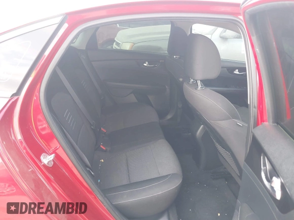 2019 Kia Forte S with VIN 3KPF34AD8KE042257, listed as a IAAI auction lot 42071529 with 81,612 mi miles. Bid and sale history available at carsss.com. Image 8.