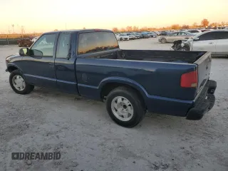 2003 GMC Sonoma with VIN 1GTCS19H638255246, listed as a Copart auction lot 81984774 with Not Provided miles and Salvage Title. Bid and sale history available at DreamBid. Image 2.