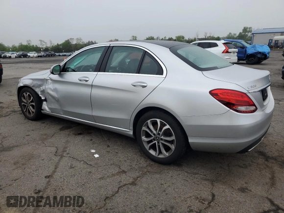 2018 Mercedes-Benz C 300 z VIN 55SWF4KB6JU262668, wystawiony jako Copart lot #55731875 z przebiegiem 115 651 mil mil oraz Szkoda całkowita • Salvage title. Historia ofert i sprzedaży dostępna na DreamBid. Obrazek 2.