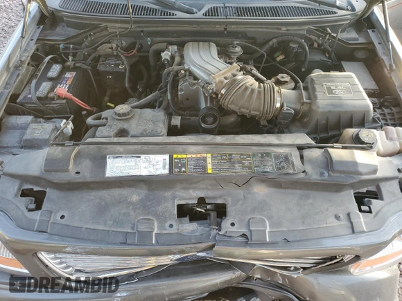 2002 Ford F-150 Harley Davidson with VIN 1FTRW07332KE04049, listed as a Copart auction lot 84742654 with 287,346 mi miles and Salvage Title. Bid and sale history available at carsss.com. Image 11.