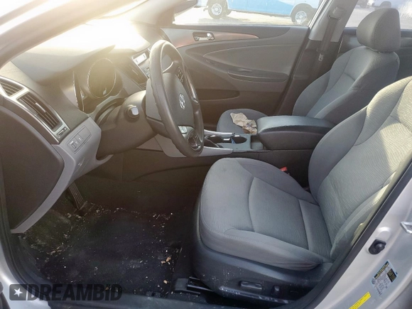 2012 Hyundai Sonata Hybrid z VIN KMHEC4A48CA030895, wystawiony jako Copart lot #59520505 z przebiegiem Nie podano mil oraz Czysty tytuł • Clean title. Historia ofert i sprzedaży dostępna na DreamBid. Obrazek 7.