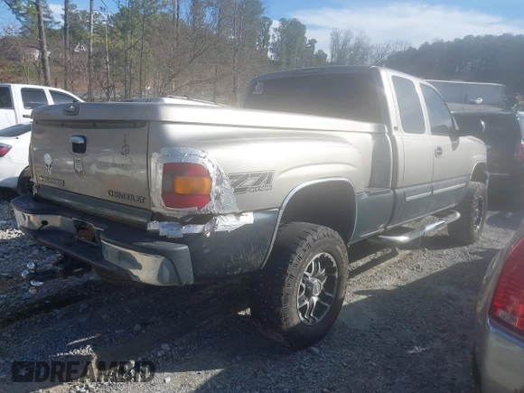 2003 Chevrolet Silverado 1500 LS with VIN 1GCEC19T53Z223263, listed as a IAAI auction lot 41614734 with 221,220 mi miles and . Bid and sale history available at DreamBid. Image 4.