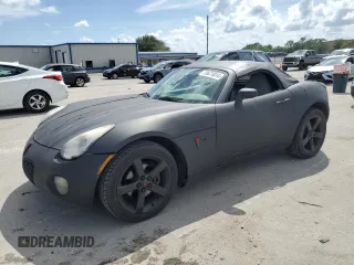 2006 Pontiac Solstice z VIN 1G2MB33BX6Y104410, wystawiony jako Copart lot #70671814 z przebiegiem 123 508 mil mil oraz Czysty tytuł • Clean title. Historia ofert i sprzedaży dostępna na DreamBid. Obrazek 1.