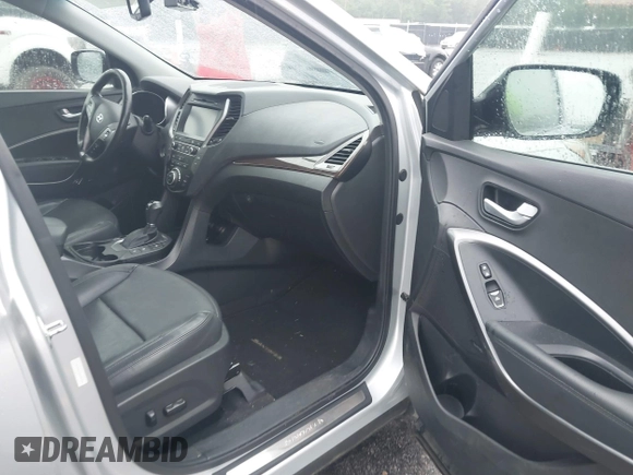 2017 Hyundai Santa Fe Ultimate z VIN 5XYZW4LA3HG472104, wystawiony jako IAAI lot #42352652 z przebiegiem 114 205 mil mil oraz . Historia ofert i sprzedaży dostępna na DreamBid. Obrazek 5.