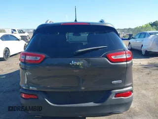 2016 Jeep Cherokee Latitude z VIN 1C4PJLCB6GW159039, wystawiony jako IAAI lot #42274817 z przebiegiem 136 269 mil mil oraz . Historia ofert i sprzedaży dostępna na DreamBid. Obrazek 17.
