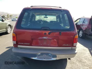 2001 Ford Explorer z VIN 1FMDU64P21UB11722, wystawiony jako Copart lot #57425525 z przebiegiem 116 938 mil mil oraz Szkoda całkowita • Salvage title. Historia ofert i sprzedaży dostępna na DreamBid. Obrazek 6.