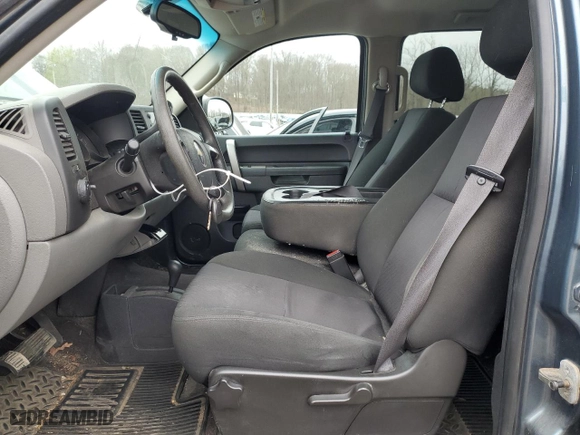 2011 Chevrolet Silverado 1500 LS with VIN 3GCPKREA1BG104624, listed as a Copart auction lot 52893085 with 260,769 mi miles and Clean Title. Bid and sale history available at carsss.com. Image 7.