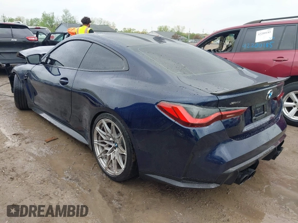 2024 BMW M4 Competition xDrive z VIN WBS43AZ07RCR10248, wystawiony jako IAAI lot #42196536 z przebiegiem 1 718 mil mil oraz . Historia ofert i sprzedaży dostępna na DreamBid. Obrazek 3.