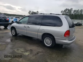 1999 Chrysler Town & Country LXi with VIN 1C4GP54L0XB884595, listed as a Copart auction lot 49307455 with 174,035 mi miles and Salvage Title. Bid and sale history available at carsss.com. Image 2.