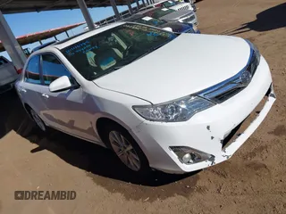 2014 Toyota Camry SE with VIN 4T1BK1FK2EU543220, listed as a IAAI auction lot 41416785 with 198,011 mi miles. Bid and sale history available at carsss.com. Image 1.