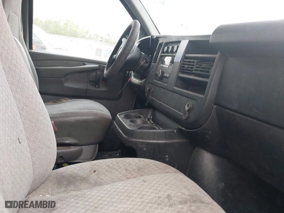 2014 Chevrolet Express Cargo Van with VIN 1GCSGAFX9E1106558, listed as a IAAI auction lot 41649113 with 207,279 mi miles. Bid and sale history available at carsss.com. Image 5.
