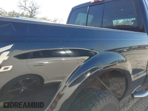 2001 Ford Super Duty F-250 XL with VIN 1FTNW21F71EB25519, listed as a IAAI auction lot 41501368 with 277,130 mi miles. Bid and sale history available at carsss.com. Image 12.