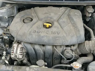 2015 Hyundai Elantra SE z VIN KMHDH4AE2FU224525, wystawiony jako IAAI lot #43405256 z przebiegiem 126 222 mil mil oraz . Historia ofert i sprzedaży dostępna na DreamBid. Obrazek 12.