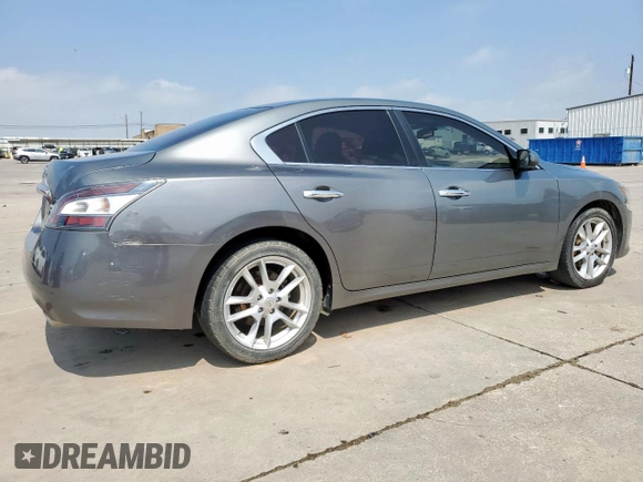 2014 Nissan Maxima SV with VIN 1N4AA5AP2EC435379, listed as a Copart auction lot 57118015 with 160,370 mi miles and Clean title. Bid and sale history available at DreamBid. Image 3.