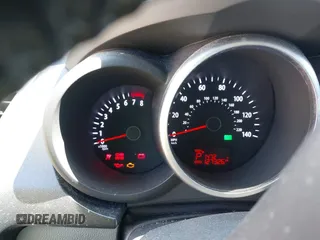 2013 Kia Soul + z VIN KNDJT2A69D7555715, wystawiony jako IAAI lot #42044741 z przebiegiem 127 326 mil mil oraz . Historia ofert i sprzedaży dostępna na DreamBid. Obrazek 7.