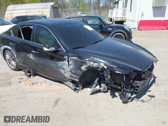 2018 Infiniti Q50 3.0t LUXE with VIN JN1EV7AP8JM357872, listed as a IAAI auction lot 42059854 with 111,640 mi miles. Bid and sale history available at carsss.com. Image 1.