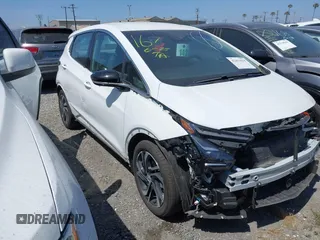 2023 Chevrolet Bolt EV 2LT z VIN 1G1FX6S07P4198027, wystawiony jako IAAI lot #42453916 z przebiegiem 5 133 mil mil oraz . Historia ofert i sprzedaży dostępna na DreamBid. Obrazek 1.