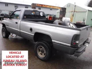 1994 Dodge 2500 with VIN 1B7KF26C8RS684267, listed as a Copart auction lot 48222705 with 175,551 mi miles and Salvage Title. Bid and sale history available at carsss.com. Image 2.