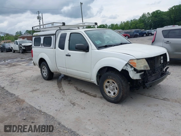 2017 Nissan Frontier S z VIN 1N6BD0CT7HN727005, wystawiony jako IAAI lot #42390094 z przebiegiem 88 868 mil mil oraz . Historia ofert i sprzedaży dostępna na DreamBid. Obrazek 1.