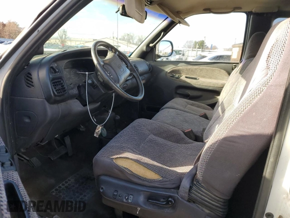 2001 Dodge Ram 2500 with VIN 3B7KF23Z71G205888, listed as a Copart auction lot 82687624 with 0 mi miles and Salvage Title. Bid and sale history available at carsss.com. Image 7.