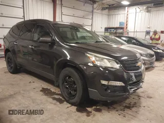 2015 Chevrolet Traverse LS z VIN 1GNKRFED3FJ376246, wystawiony jako IAAI lot #41150139 z przebiegiem 84 777 mil mil oraz . Historia ofert i sprzedaży dostępna na DreamBid. Obrazek 1.