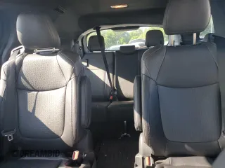 2023 Toyota Sienna XSE 25th Anniversary z VIN 5TDCSKFCXPS095274, wystawiony jako Copart lot #59109195 z przebiegiem 34 922 mil mil oraz Szkoda całkowita • Salvage title. Historia ofert i sprzedaży dostępna na DreamBid. Obrazek 10.