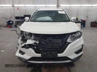 2019 Nissan Rogue SL with VIN 5N1AT2MV2KC752129, listed as a IAAI auction lot 41685196 with 62,288 mi miles. Bid and sale history available at carsss.com. Image 12.