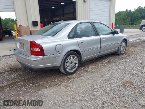 2003 Volvo S80 2.9L с VIN YV1TS92D231310509, выставлен на аукционе IAAI как лот 42460419 с пробегом 140 259 миль миль и . История ставок и продаж доступна на DreamBid. Изображение 4.