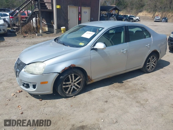 2006 Volkswagen Jetta 2.5L z VIN 3VWRF71K76M707615, wystawiony jako IAAI lot #42070579 z przebiegiem 180 873 mil mil oraz . Historia ofert i sprzedaży dostępna na DreamBid. Obrazek 2.