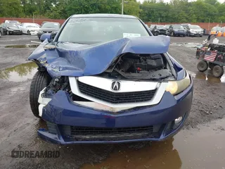 2010 Acura TSX with VIN JH4CU2F60AC015721, listed as a IAAI auction lot 42368281 with 173,426 mi miles and . Bid and sale history available at DreamBid. Image 12.