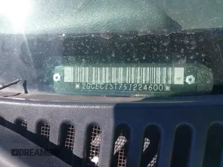 2005 Chevrolet Silverado 1500 LS z VIN 2GCEC13T751224600, wystawiony jako IAAI lot #41806461 z przebiegiem Nie podano mil oraz . Historia ofert i sprzedaży dostępna na DreamBid. Obrazek 9.