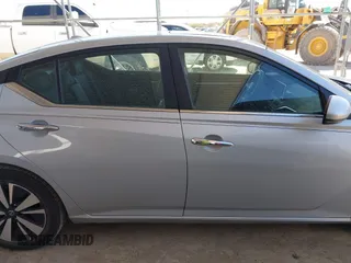 2022 Nissan Altima SV with VIN 1N4BL4DV9NN371056, listed as a IAAI auction lot 41777740 with 176,003 mi miles and . Bid and sale history available at carsss.com. Image 13.